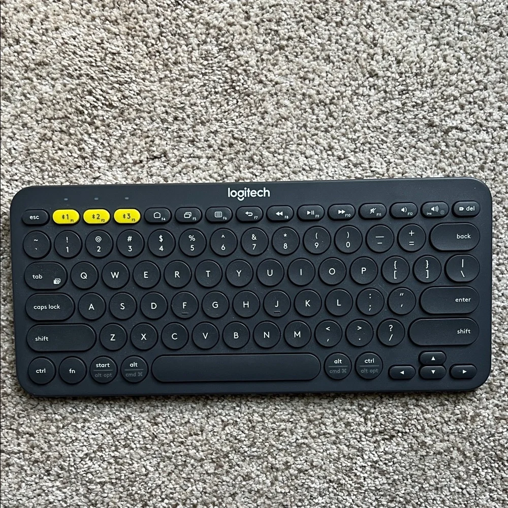 Logitech K380 Wireless Keyboard in Black